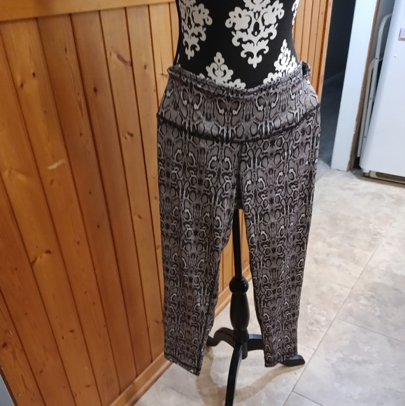 90 degree by Reflex Leggings - Picture 2 of 6